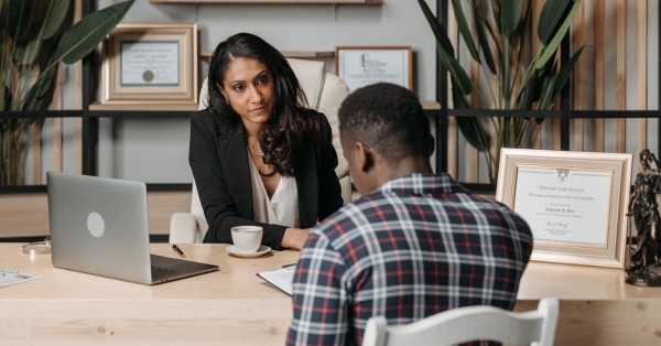 התייעצות עם עורך דין